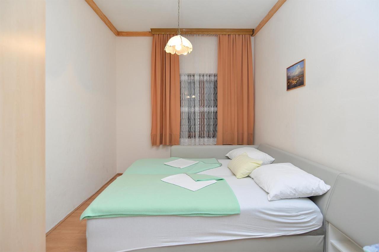 Apartments Joko 1160 Pula Exterior photo